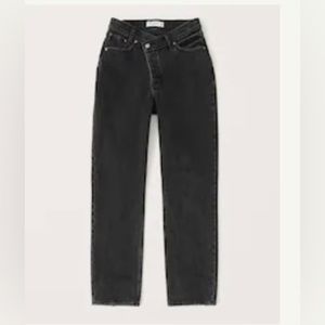 🖤HIGH RISE DAD JEANS🖤
